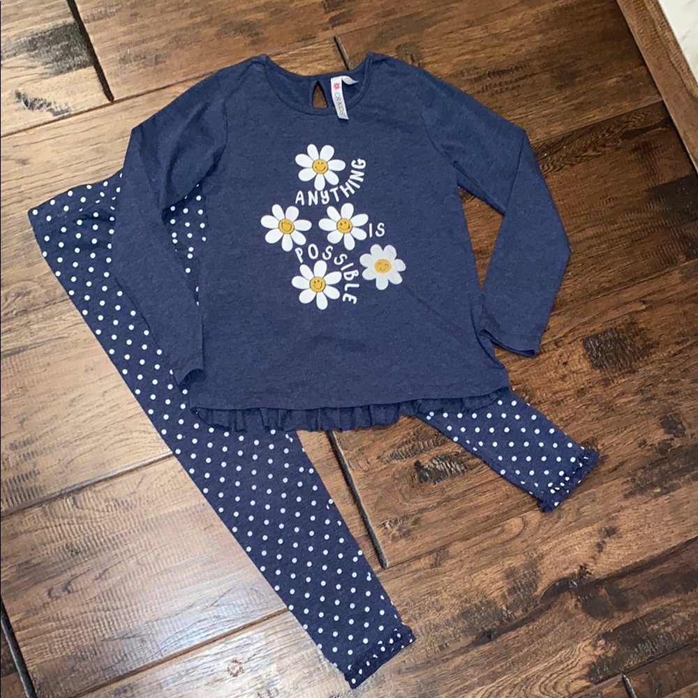 CR Kids Navy L/S Top with Daisies+Polka Dot Leggings. Size 5. EUC.